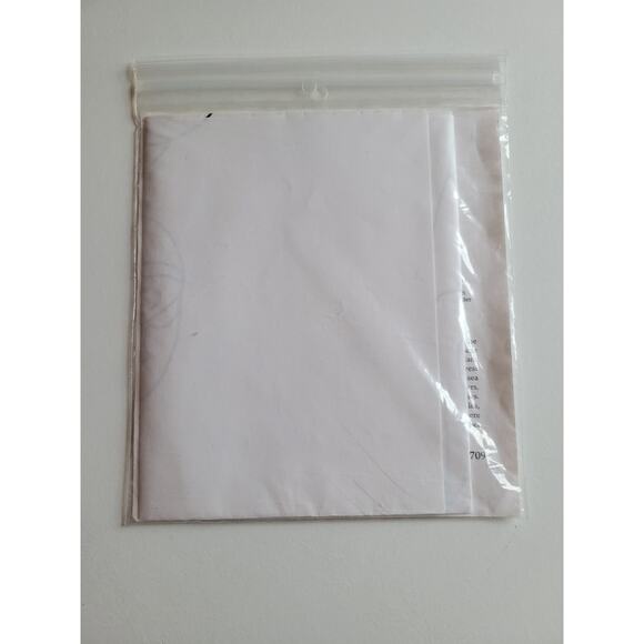 The Alaskan Quilter Indian Art Wolf Quilted Wall Hanging Pattern Uncut - Picture 3 of 4